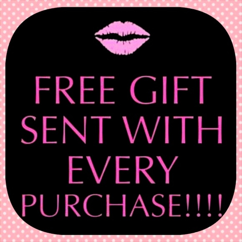 Free Gift with Every Purchase! 💕🌸👑🎀🛍🎁